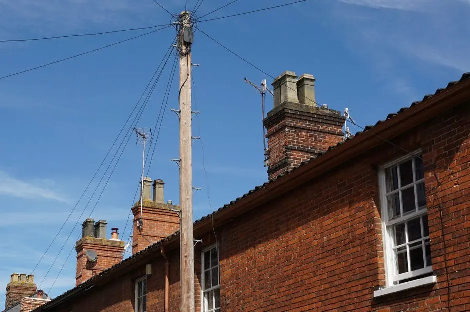 Chimney Tuckpointing by Thrive Sharp